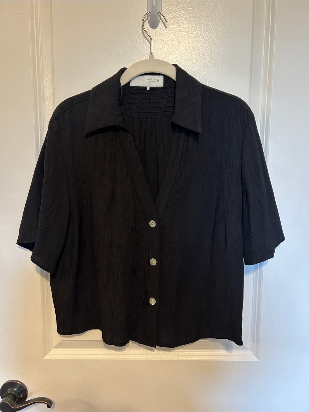 Zara Black Short-Sleeve Button-Front Shirt
